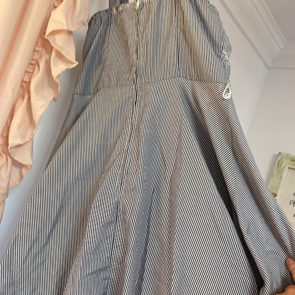 Fit and flare blue dress. size small - Picture 5 of 5